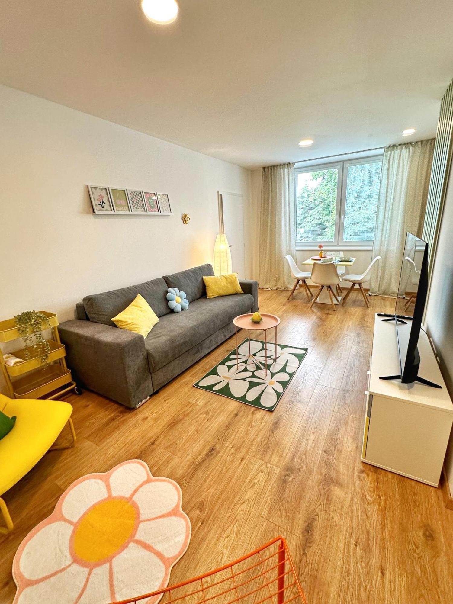 City Apartment I Trencin Bagian luar foto